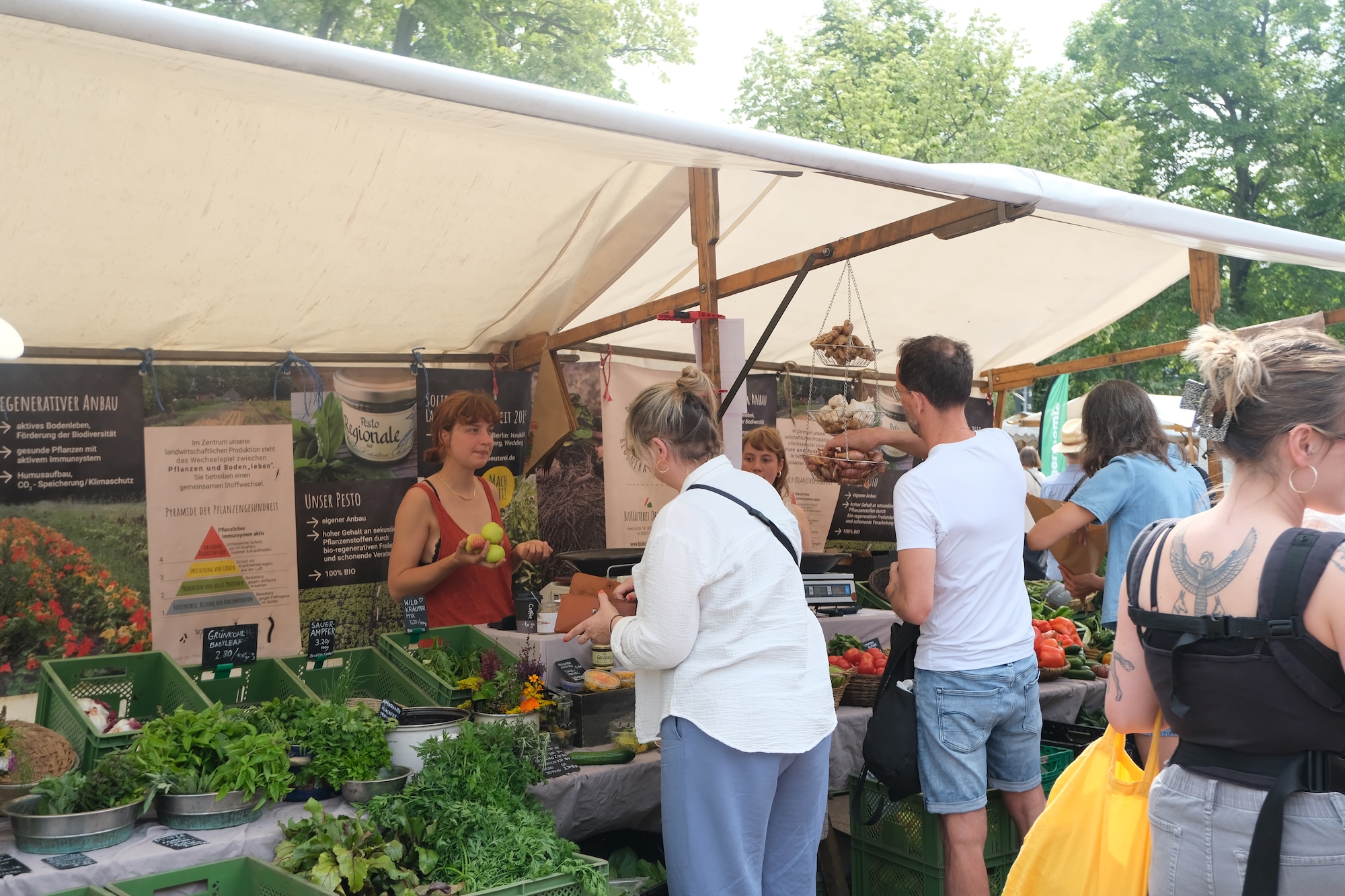 Go to Bazaar at Winterfeldtplatz Market 1